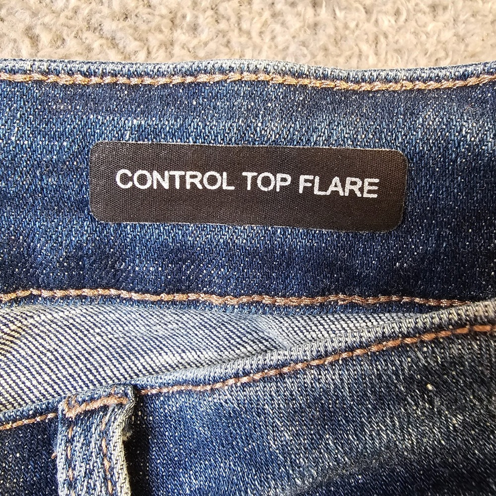 Judy Blue Control Top Flare Jeans 16W Medium Wash Raw Hem High‎ Rise - Picture 4 of 9